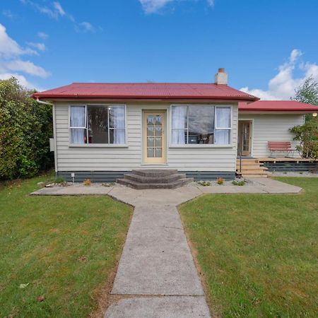 Rustlein Cottage - Te Anau Holiday Home Eksteriør bilde