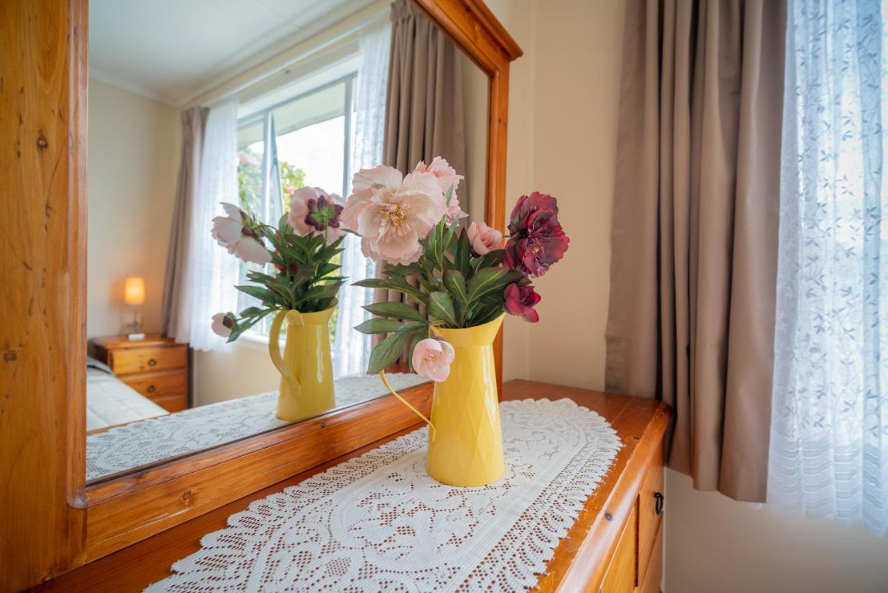 Rustlein Cottage - Te Anau Holiday Home Eksteriør bilde