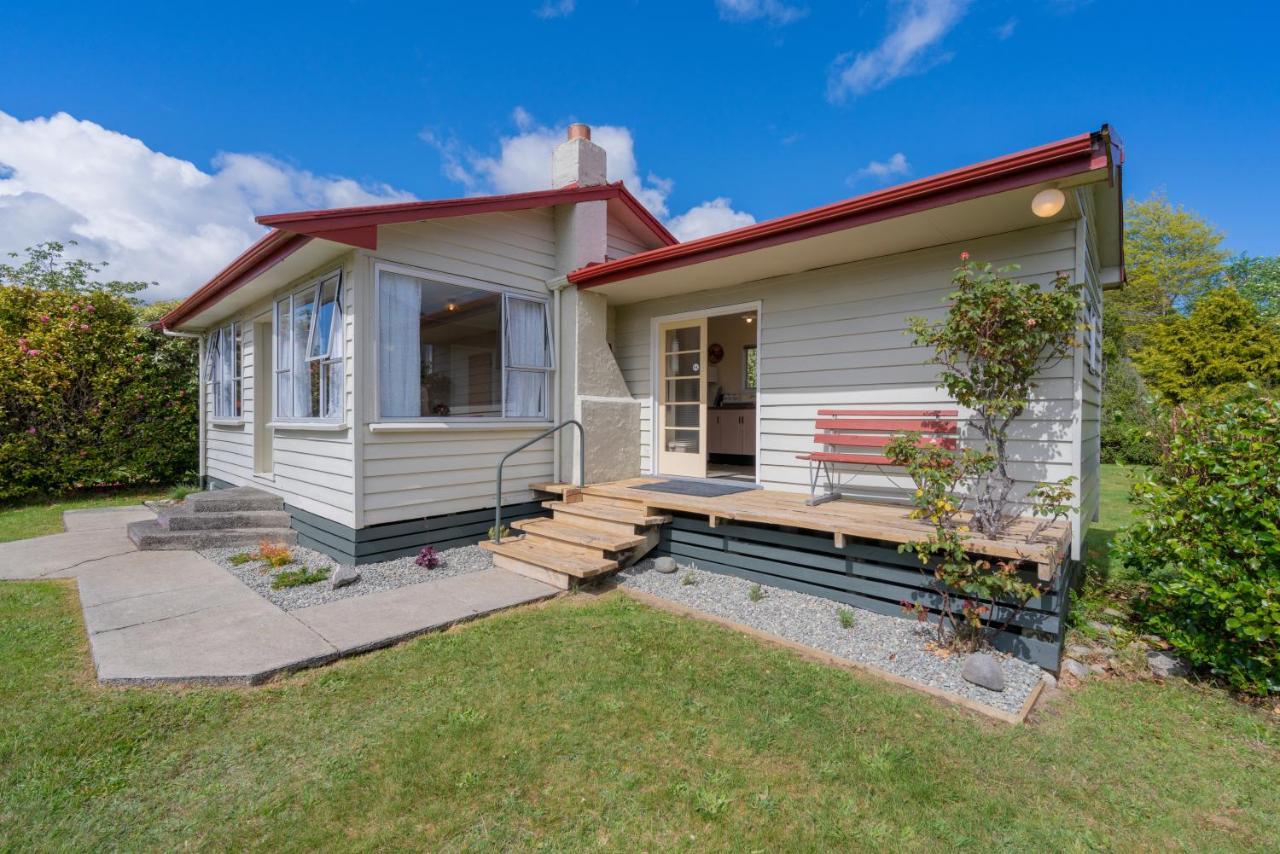Rustlein Cottage - Te Anau Holiday Home Eksteriør bilde